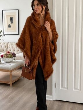 Lily & Taylor NEW YORK PARIS Luxury Faux Fur Poncho Coat in Chestnut Brown